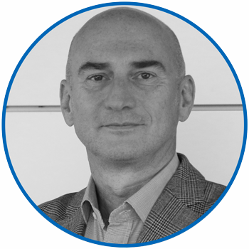 Foto in bianco e nero di Matteo Martinelli - Direttore Generale