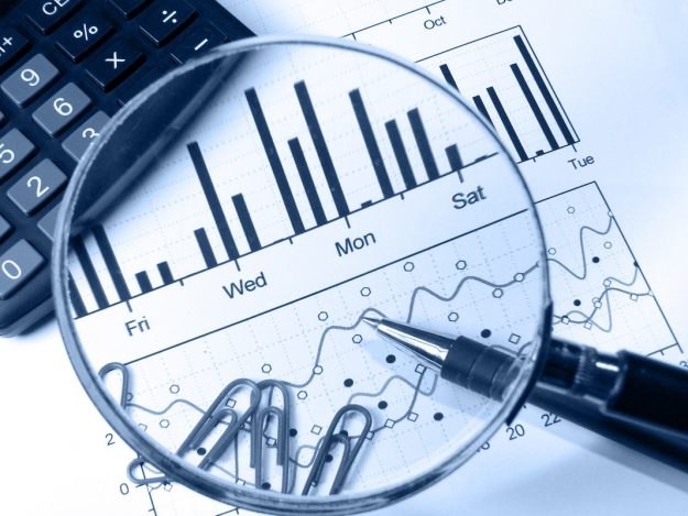 Calculator and magnifying glass (in blue)