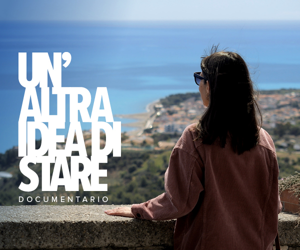 Locandina documentario Un’altra idea di stare Locandina documentario Un'altra idea di stare